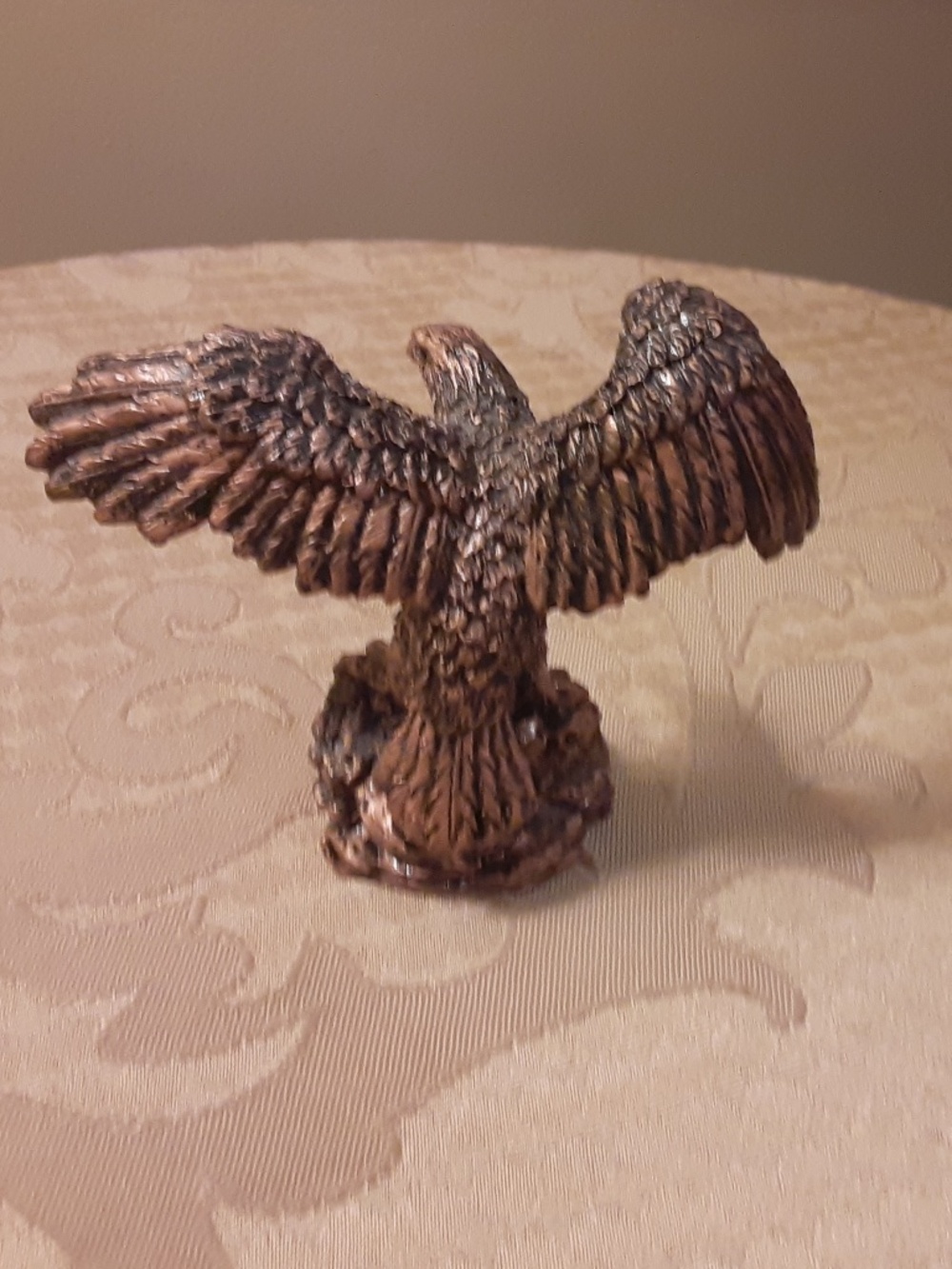 Eagle Decor - Picture 2 of 4